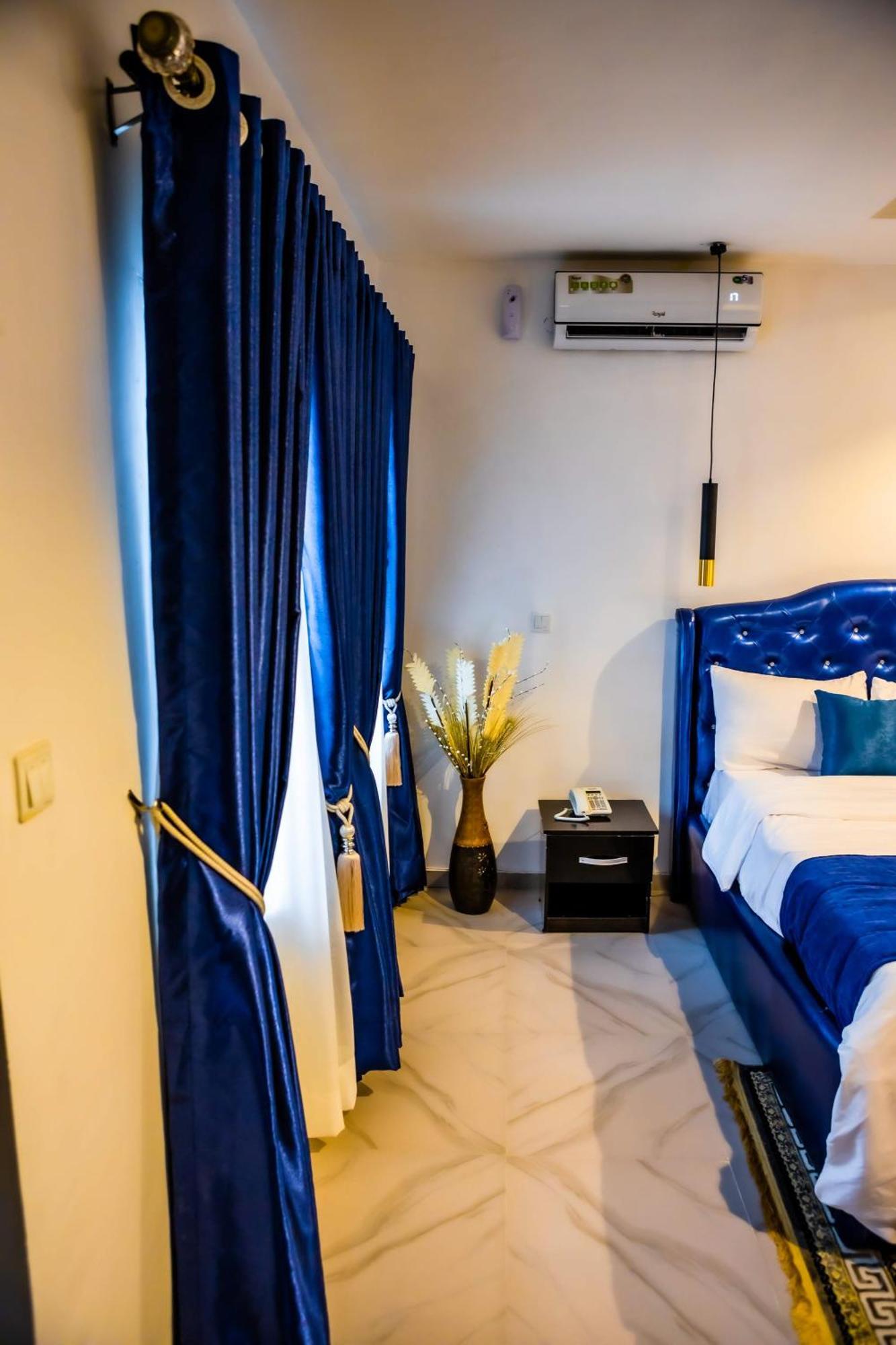 El Elyon Hotel And Suites Лаґос Екстер'єр фото